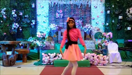 Mighty God by Hanah (APWO DANCER)