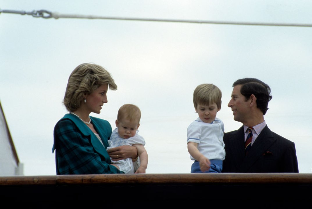¿Quién se parece más a Lady Di? ¿Harry o William?