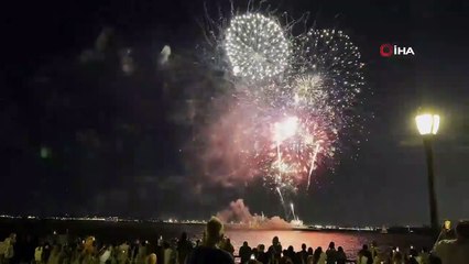 New York, koronavirüs kısıtlamalarının kaldırılışını coşkuyla kutladı