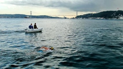 Mersin'den Kıbrıs'a yüzmek için İstanbul Boğazı'nda antrenman