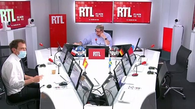 Maladie de Lyme : les conseils de Michel Cymes pour échapper aux piqûres de tiques