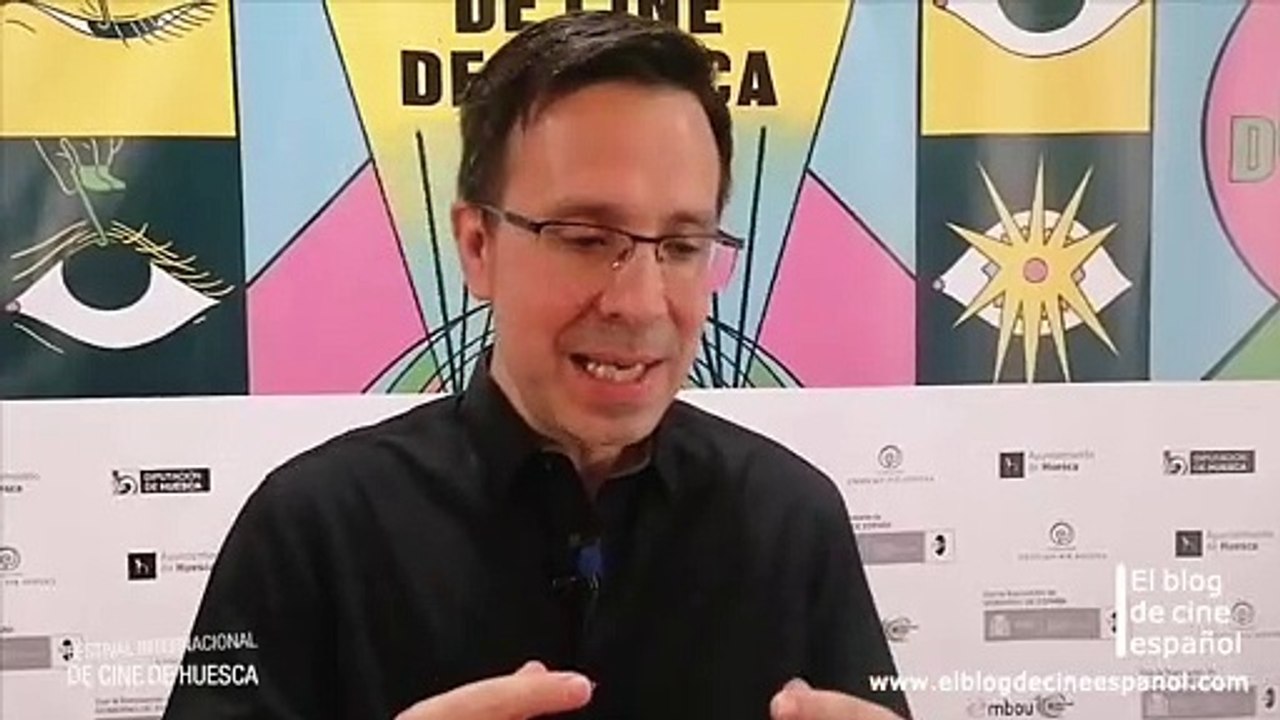 Entrevista a Germán Roda, director del documental "Vilas y sus dobles", en el Festival de Cine de Huesca.