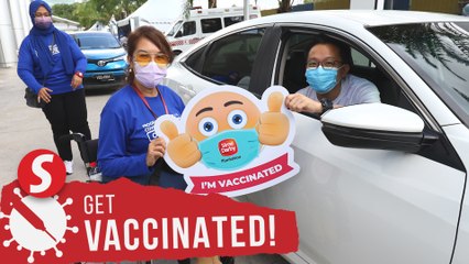 Tải video: Persons with disabilities, caregivers get vaccinated at drive-through facility