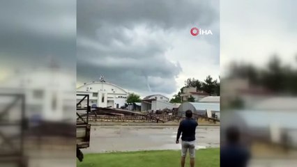 Antalya’da korkutan hortum kamerada