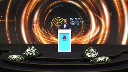 ANTALYA - Çavuşoğlu: 'Forumun temasını yenilikçi diplomasi, yeni dönem, yeni yaklaşımlar olarak belirledik'