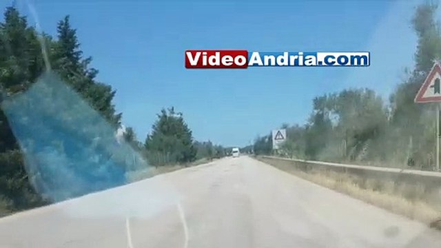 Manto stradale Bisceglie - Andria: buche e “rattoppi” sull'asfalto
