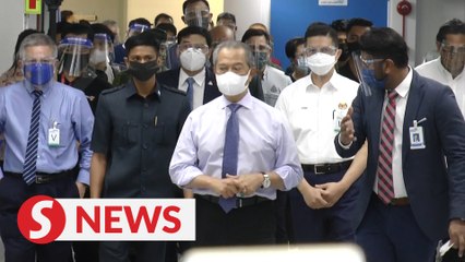 Azmin: Companies to absorb cost of vaccinations under Pikas