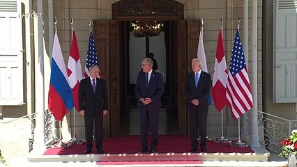 URGENTE: Aperto de mãos de Biden e Putin