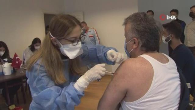Maslak Oto Sanayi Sitesi'nde Kovid 19 aşılama çalışmaları başladı