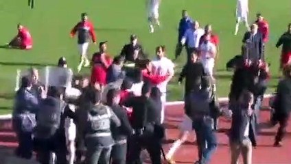 Maç bitti ortalık savaş alanına döndü