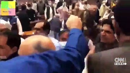 Yaşanan gerginlikte bütçe defterleri havada uçuştu