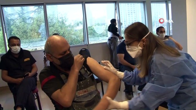 Maslak Oto Sanayi Sitesi'nde Kovid 19 aşılama çalışmaları başladı