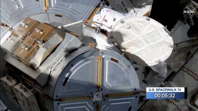 Thomas Pesquet réalise actuellement sa première sortie spatiale depuis son retour dans l’ISS