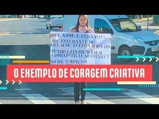 Jovem consegue 18 entrevistas de emprego após pedir ajuda em semáforo