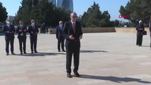 Son dakika haber! Cumhurbaşkanı Erdoğan, Bakü'de Türk Şehitliği'ni ziyaret etti
