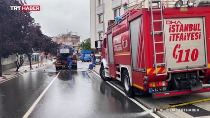 İstanbul'da sağanak: Bazı ev ve iş yerlerini su bastı