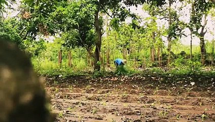 Lucu pocong ngeprank saat siang hari