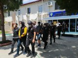 Didim Belediye Başkanı Atabay ile avukatına sopayla saldırdığı öne sürülen 6 zanlıdan 3'ü tutuklandı