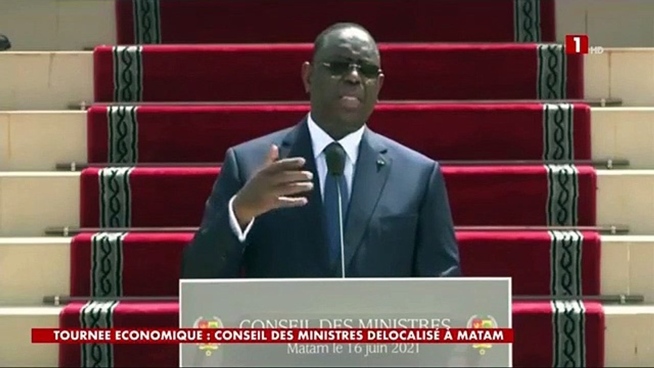 Sa maison incendiée, manifestations, brassards rouges... La réaction de Macky Sall