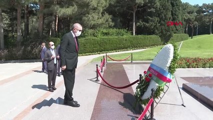 Cumhurbaşkanı Erdoğan, Haydar Aliyev ve eşinin kabrini ziyaret etti