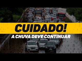 Chuva forte deixa São Paulo debaixo d'água