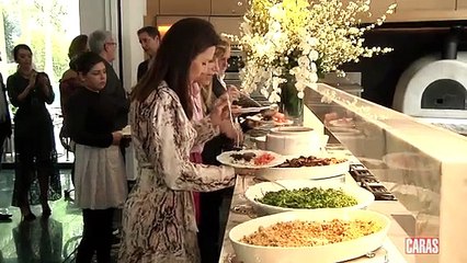 Feijoada do bem reúne famosos em prol do Hospital de Amor