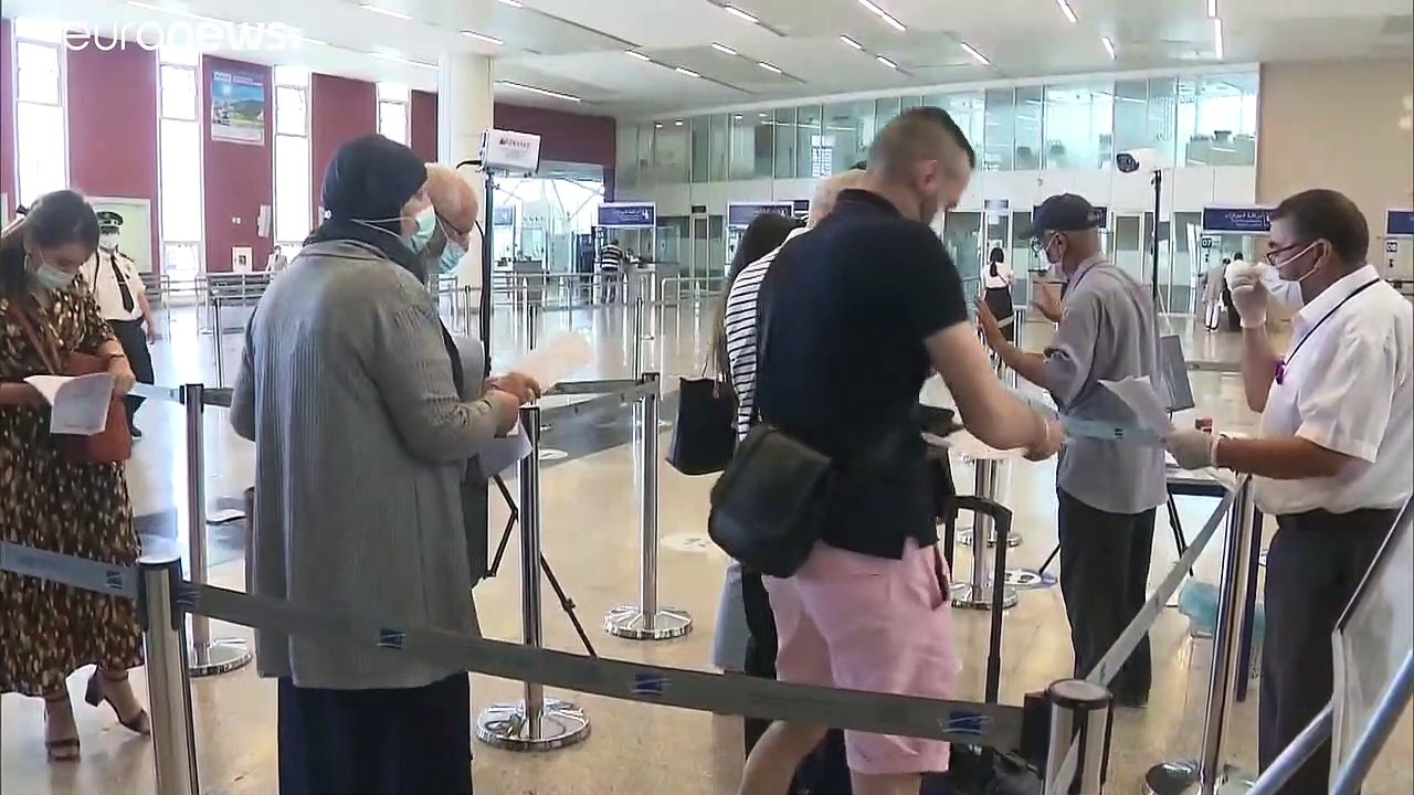 شاهد: وصول أول رحلة طيران لمغاربة مقيمين بالخار...