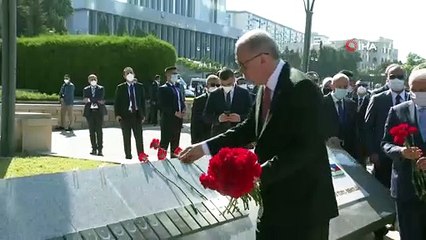 - Cumhurbaşkanı Erdoğan, Bakü'de Türk Şehitliğini ziyaret etti