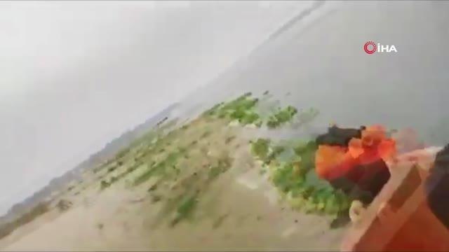 Ganj Nehri'nde bir kutunun içinde terk edilmiş halde 22 günlük bebek bulundu