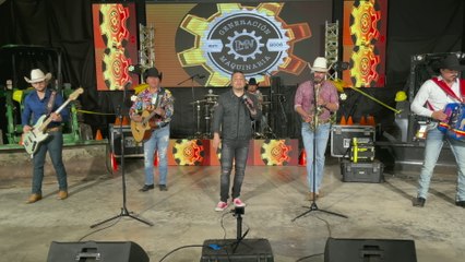 La Maquinaria Norteña - Faltaste (En Vivo)
