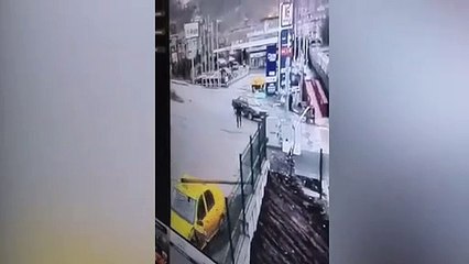 Babasını öldüren ve iki kişiyi yaralayan zanlı intihar etti