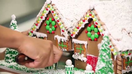 Pile Of Cookies... Or A Cake!? | Chips Ahoy Cake For Santa | How To Cake It With Yolanda Gampp