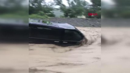 Son dakika haberi! SAMSUN'DA SELE KAPILAN ARAÇ SÜRÜKLENDİ