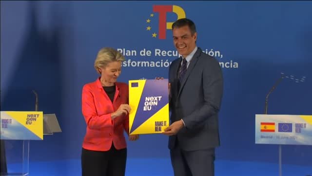 Von der Leyen 'da luz verde' en Madrid a la llegada de los fondos europeos a España