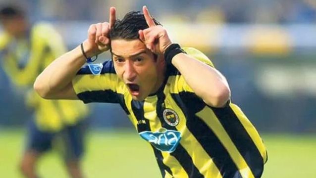 Eski milli futbolcu Serhat Akın, Şenol Güneş ve Kenan Karaman'a demediğini bırakmadı