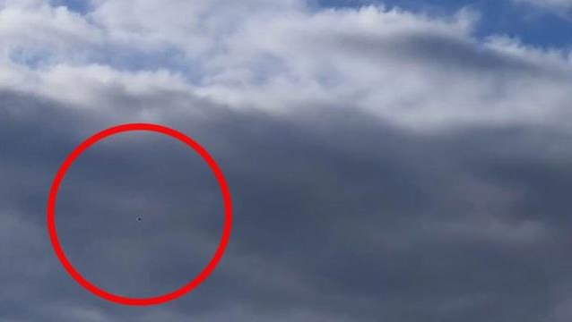 Gökyüzünde görüp UFO zannettiği gizemli cisim meteoroloji balonu çıktı