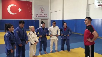 AKSARAY - Görme Engelli Judo Milli Takımı'nın hedefi Tokyo 2020'de en az 3 altın madalya