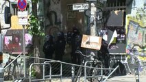 Veinte policías heridos durante la inspección de un edificio de okupas en Berlín
