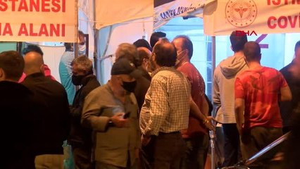 İSTANBUL'DA AŞI YOĞUNLUĞU AKŞAM DA DEVAM ETTİ -1