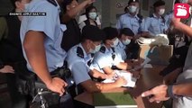 Έφοδος εκατοντάδων αστυνομικών στην Apple Daily του Χονγκ Κονγκ - Συλλήψεις συντακτών
