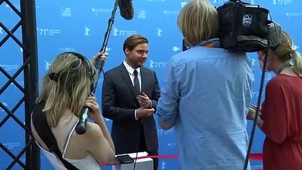 Geburtstagskind Daniel Brühl feiert Regiedebüt auf der Berlinale