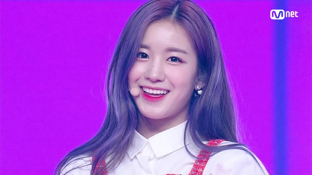 청량감 통통! 'woo!ah!(우아!)'의 'Purple' 무대