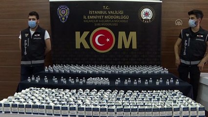 İSTANBUL - Hastanelerden çalınan ve aramada ele geçirilen kanser ilaçları emniyette sergilendi