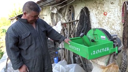 Kütahyalı besici hayvan yemini kendisi üretiyor