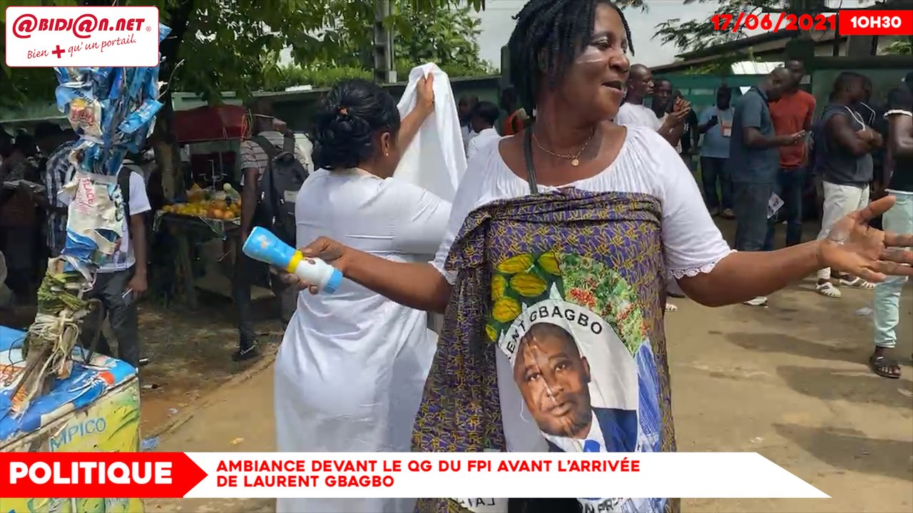 Ambiance devant le QG du FPI avant l’arrivée de Laurent Gbagbo