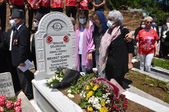 Kıbrıs Gazisi merhum Şükrü Tandoğan mezarı başında anıldı