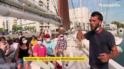 Le Biche, un thonier de 87 ans embarque à son bord des adultes handicapés pour voguer sur les flots