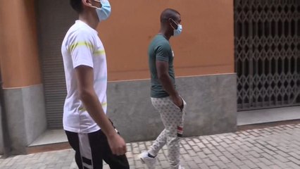 Jóvenes migrantes buscan su oportunidad en municipios de montañas de España y Francia