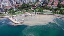 İSTANBUL - Anadolu Yakası sahillerinde müsilaj yoğunluğu yer yer devam ediyor