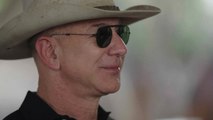 Jeff Bezos akan Terbang ke Luar Angkasa pada 20 Juli